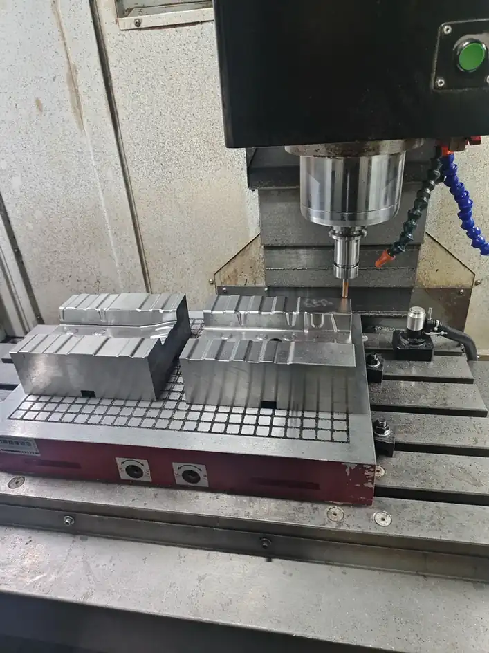 CNC machining for custom packaging molds